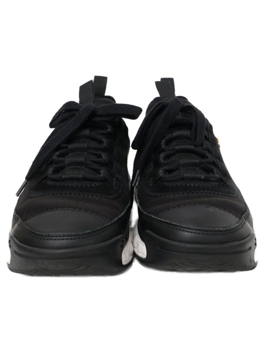 Chanel Velvet Calfskin & Mixed Fiber CC Logo Quilted Embossed Sole Low Cut - Picture 2 of 15